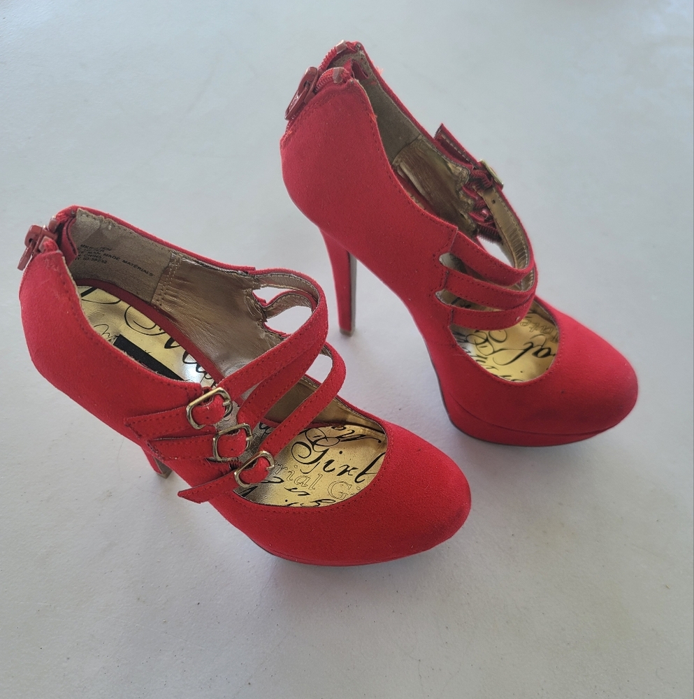 Material Girl Women's Faux Suede Red Zipper Back Heels 6.5